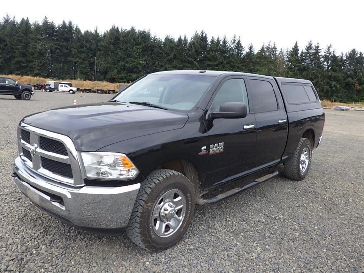 2017-dodge-2500-image-1