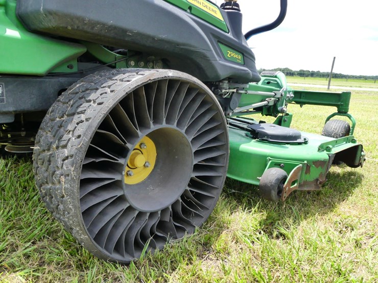 2023-john-deere-994r-image-6