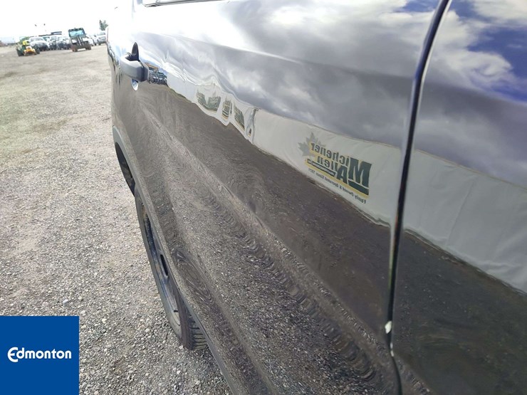 2016-ford-explorer-image-42