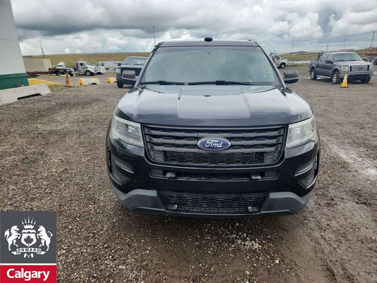 2018-ford-explorer-image-7