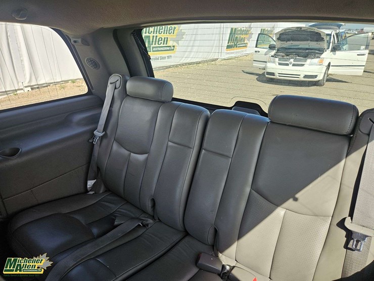 cadillac-escalade-image-22