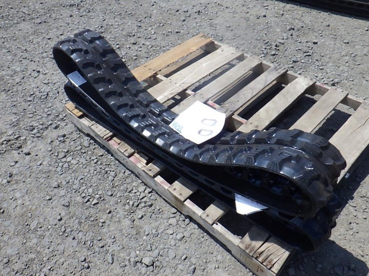 tpm-excavator-rubber-tracks-image-2