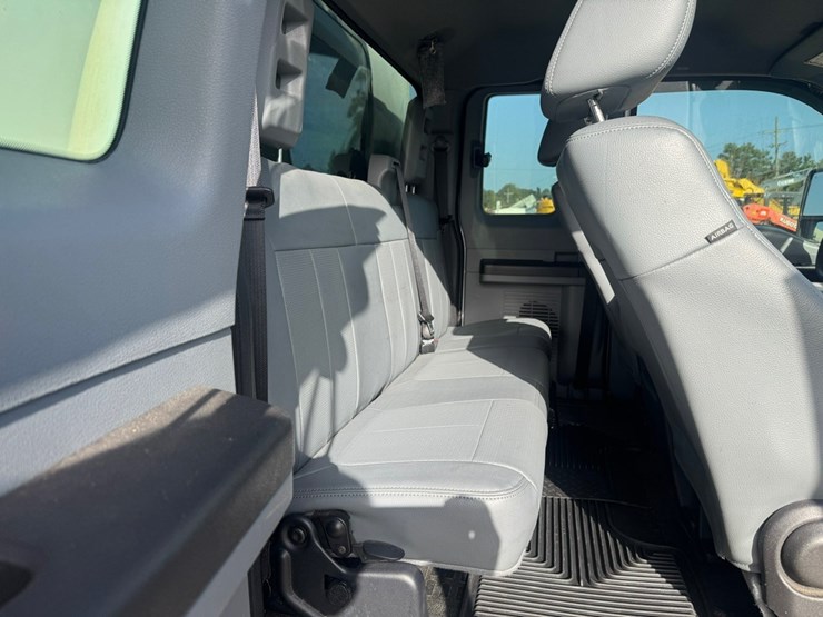 2016-ford-f550-image-54