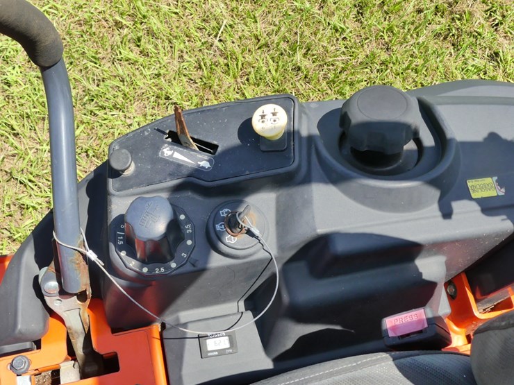 2023-kubota-z412kw-image-10