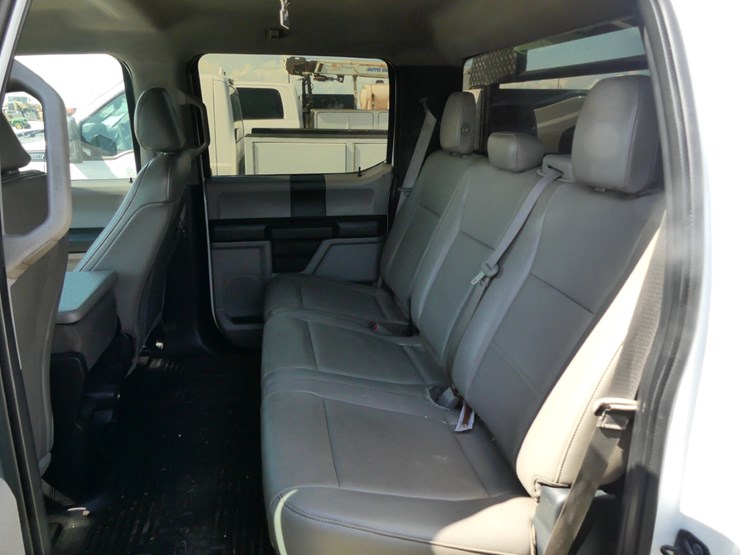 2017-ford-f350-xl-image-11