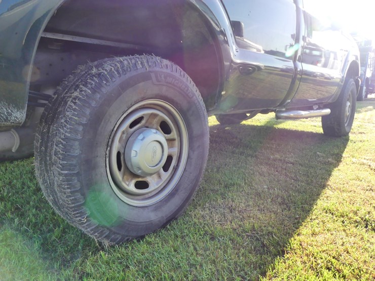 2016-ford-f250-xl-image-6