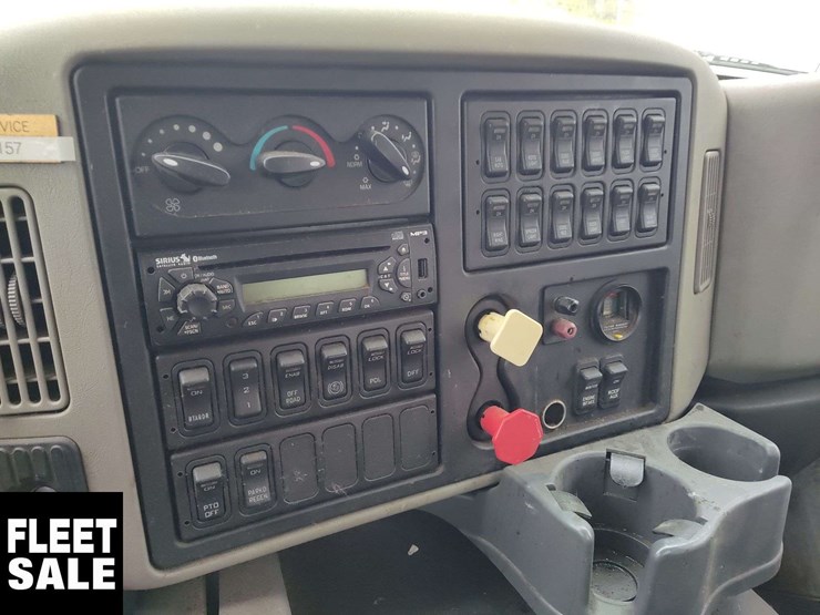 international-workstar-7600-image-13