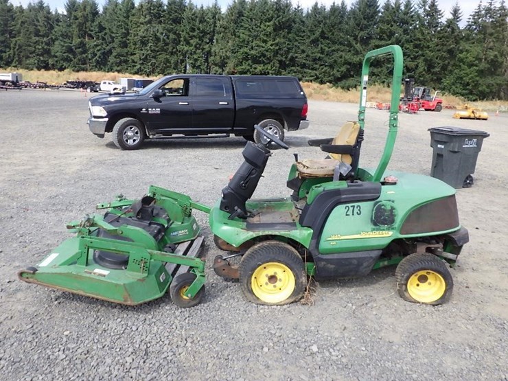 john-deere-1445-image-2