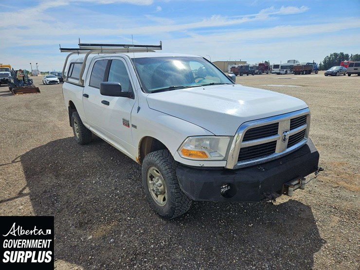 2010-dodge-ram-2500-image-2