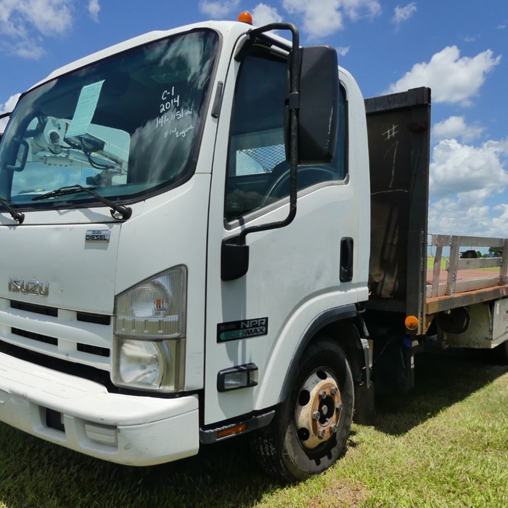 2014 ISUZU NPR