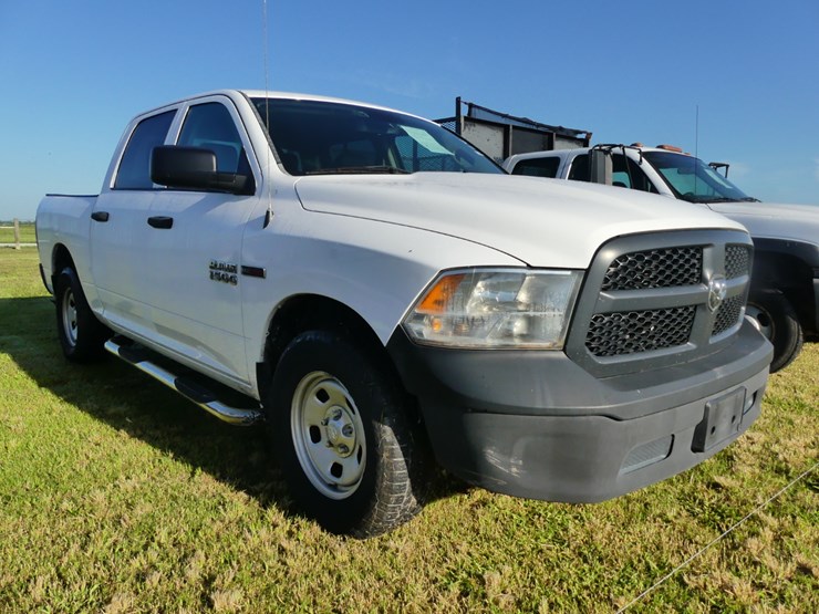 2016-dodge-ram-1500-image-2