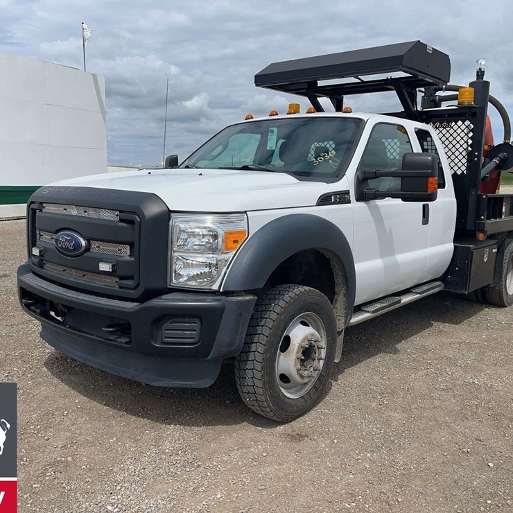 2015 FORD F550