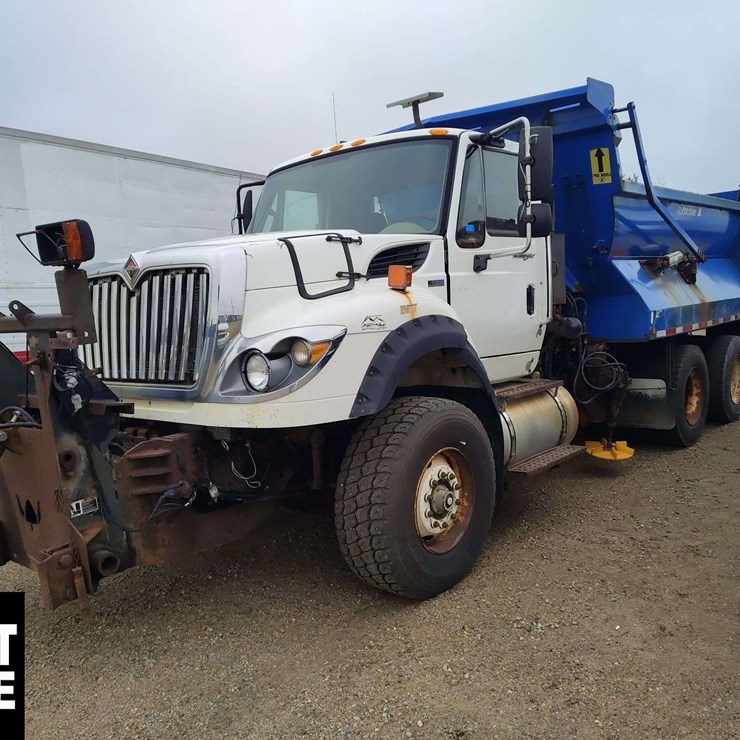 INTERNATIONAL WORKSTAR 7600