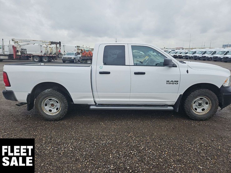 2015-dodge-1500-image-8