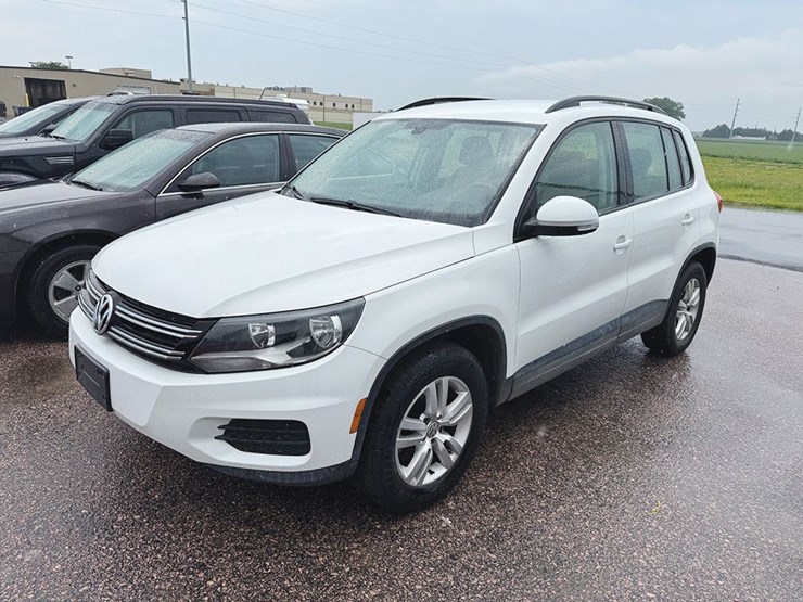 2016-volkswagen-tiguan-image-1