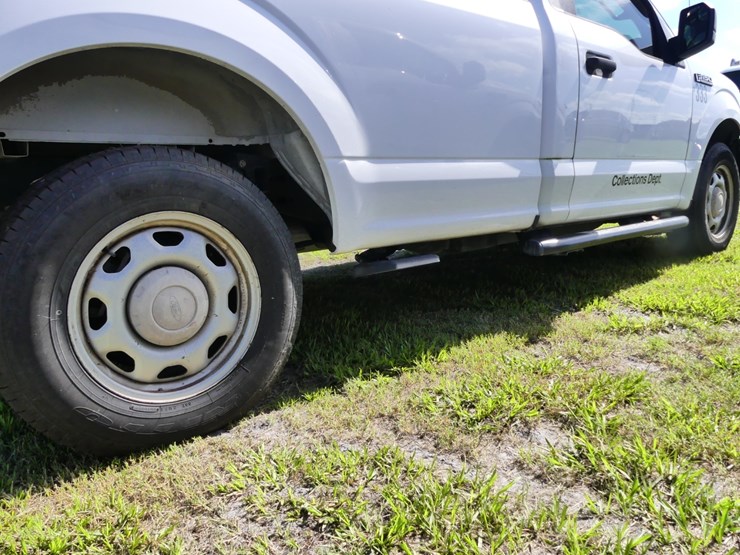 2016-ford-f150-xl-image-6
