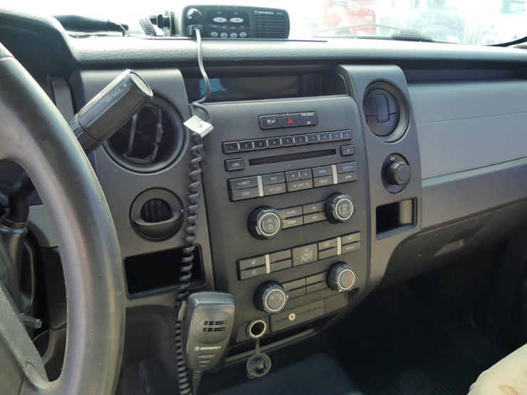 2013-ford-f150-xl-image-12