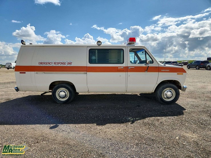 1983-ford-e250-image-21
