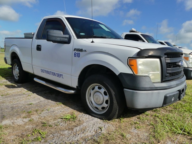 2013-ford-f150-xl-image-2
