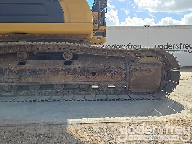 2019-caterpillar-336-image-15