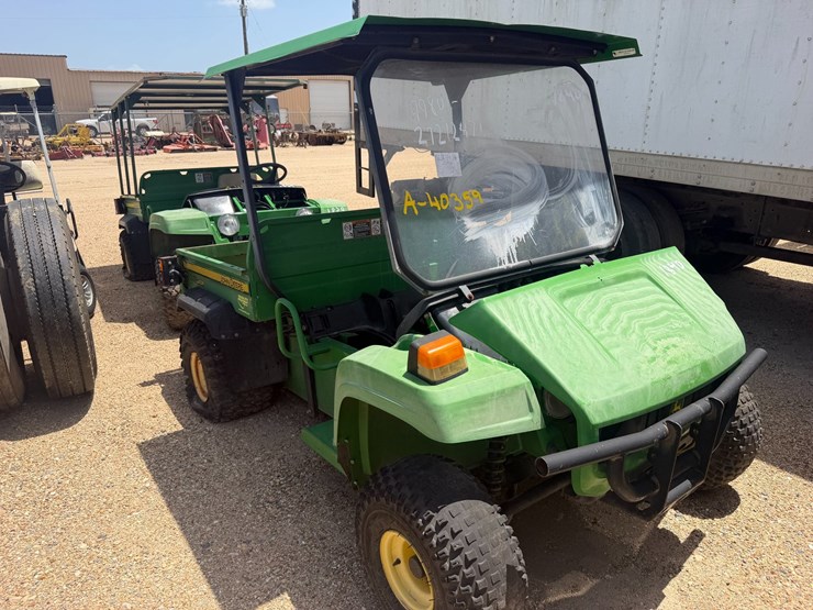 john-deere-gator-image-1