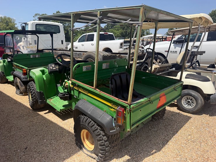john-deere-gator-image-3