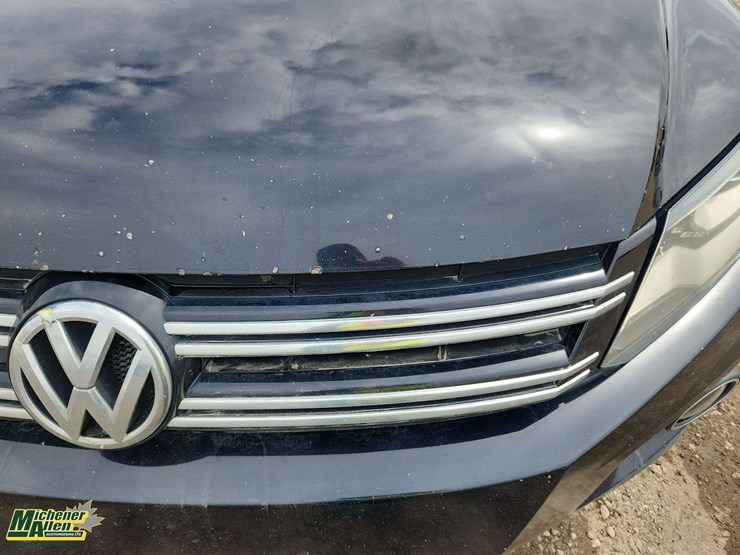 2016-volkswagen-tiguan-image-35