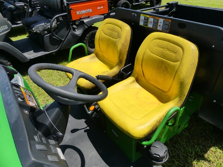 2024-john-deere-gator-image-9