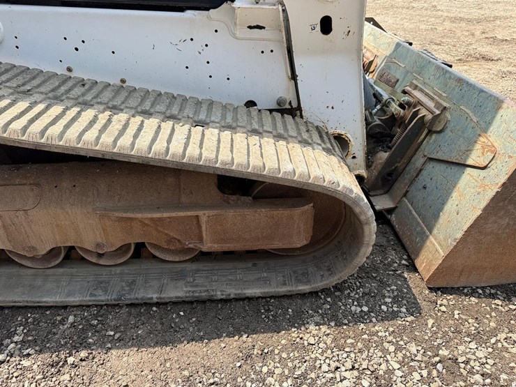 2021-bobcat-t770-image-14