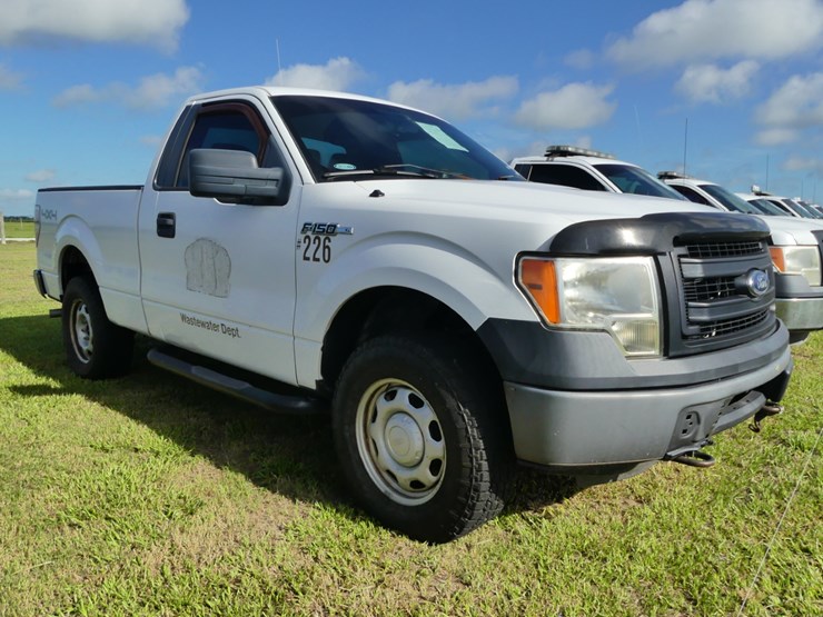 2013-ford-f150-xl-image-2