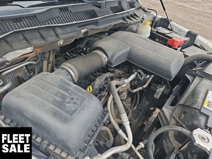 2015-dodge-1500-image-29