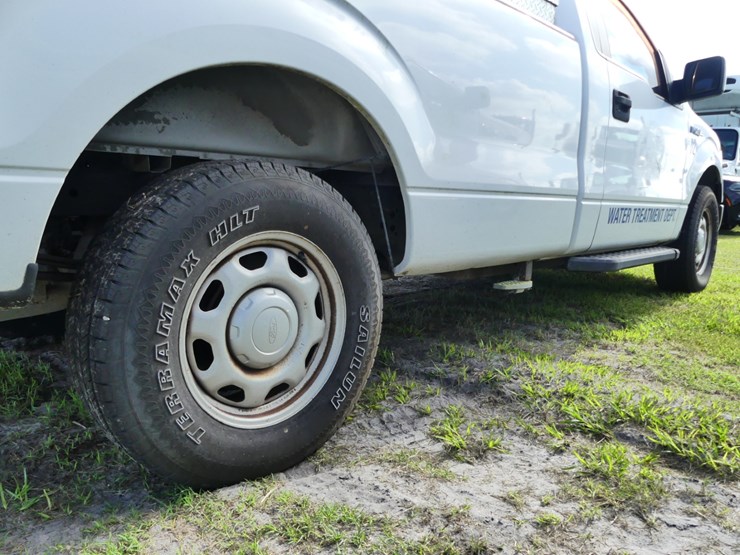 2013-ford-f150-xl-image-6