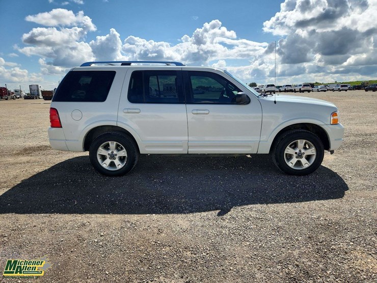 ford-explorer-image-21