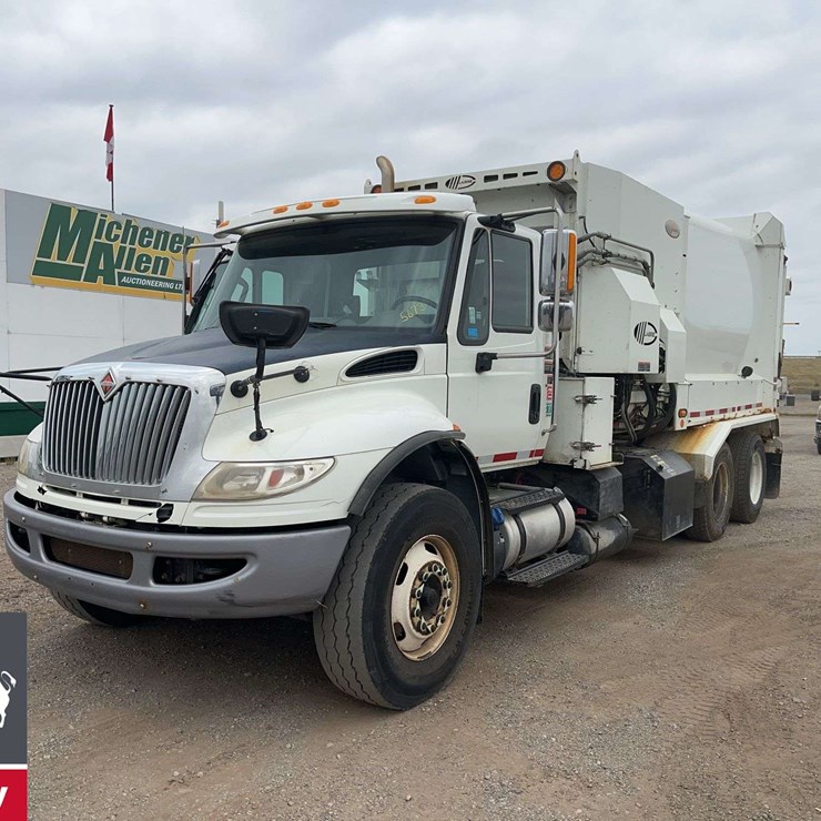 INTERNATIONAL WORKSTAR 7400