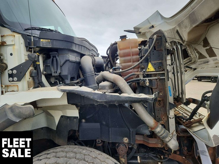 international-workstar-7500-image-26