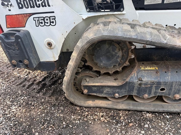 2018-bobcat-t595-image-13