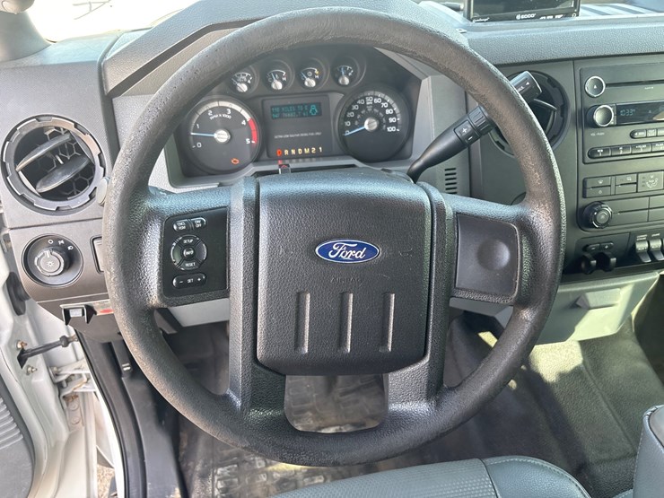 2016-ford-f550-image-39