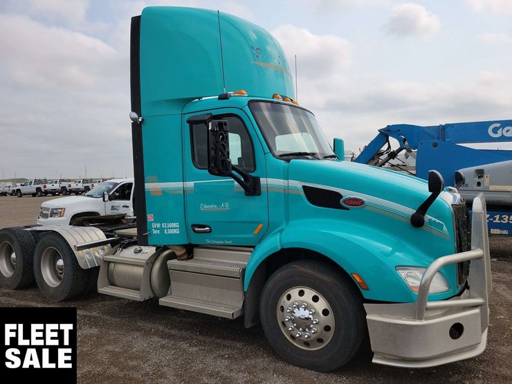 2018-peterbilt-579-image-5
