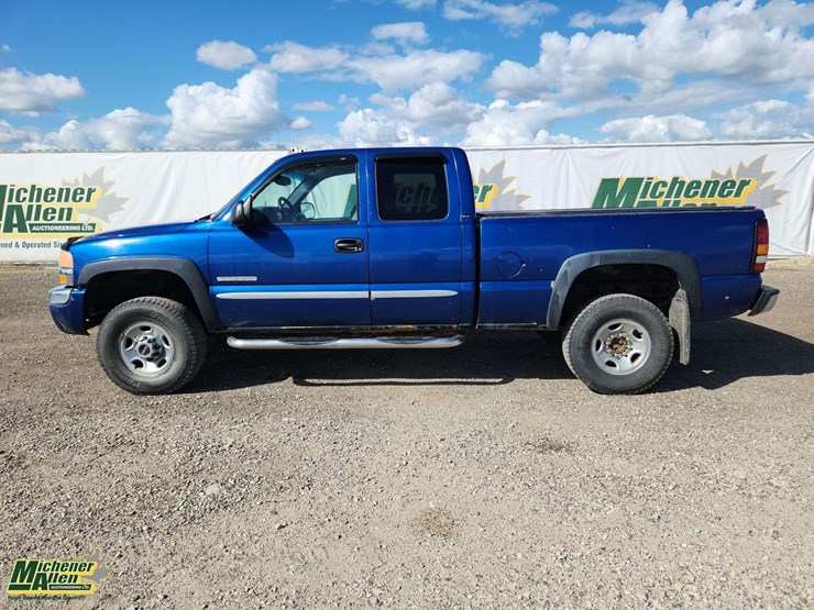 2003-gmc-sierra-2500-image-15