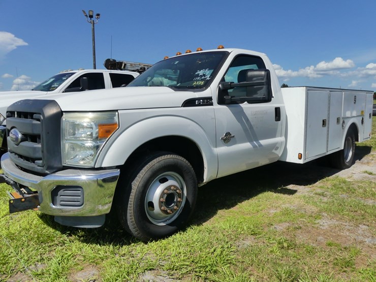 2015-ford-f350-xl-image-1
