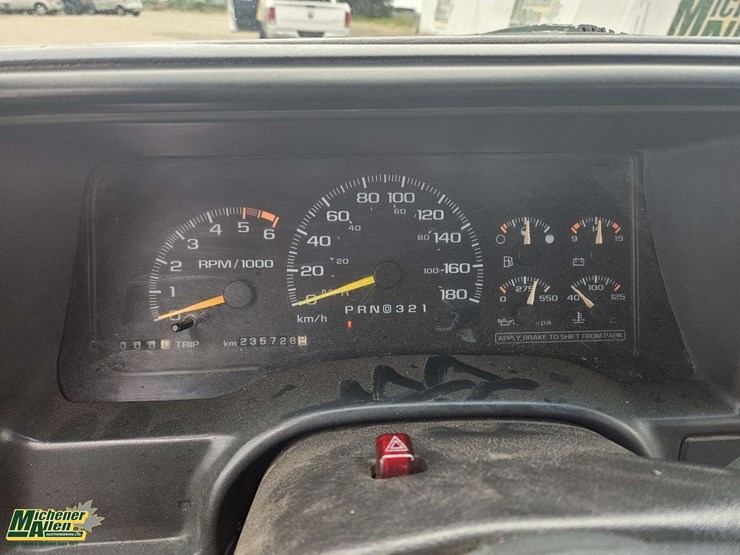 1996-chevrolet-3500-image-19
