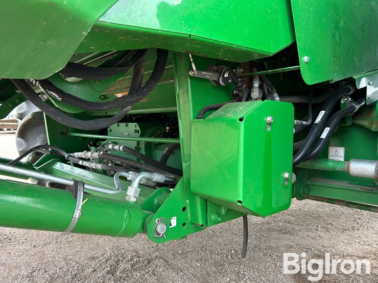 2023-john-deere-s780-image-17