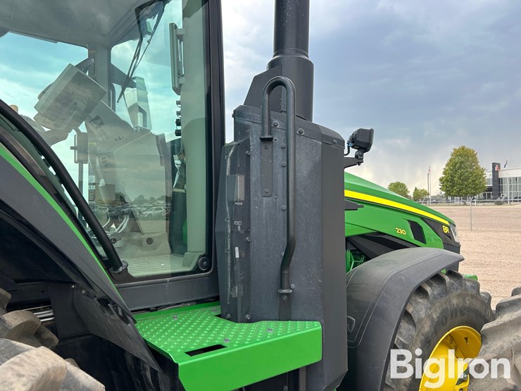 2022-john-deere-8r-230-image-20