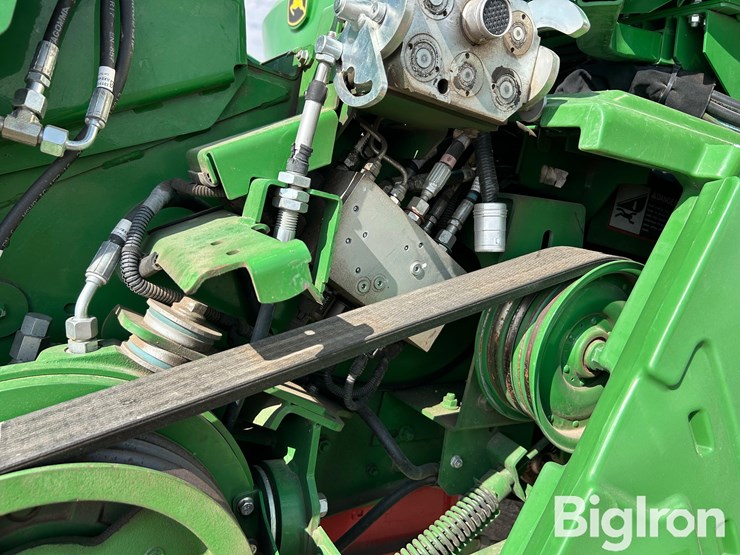 2023-john-deere-s780-image-15