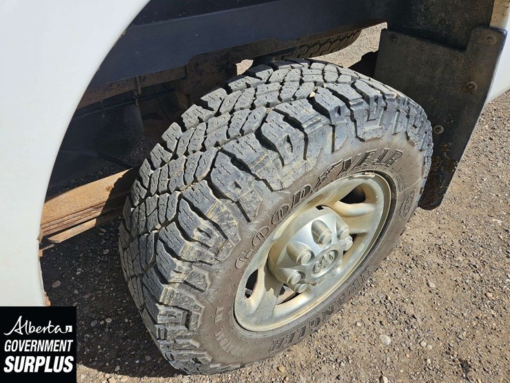 2010-dodge-ram-2500-image-10