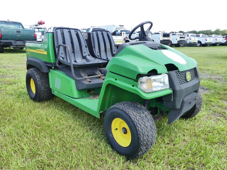 john-deere-gator-image-2