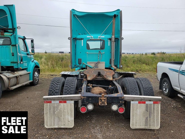 2018-peterbilt-579-image-7