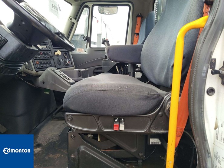 2014-international-workstar-7400-image-8