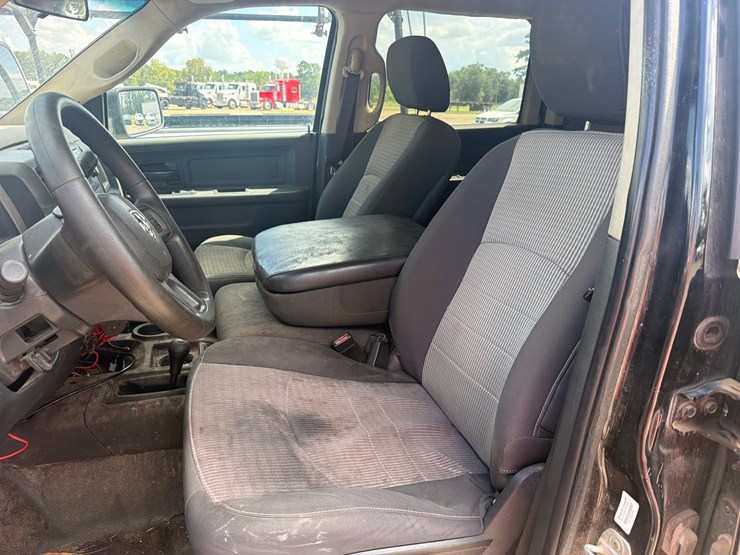 2012-dodge-ram-1500-image-8