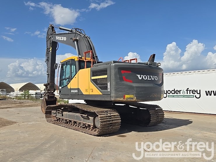 2020-volvo-ec300el-image-3